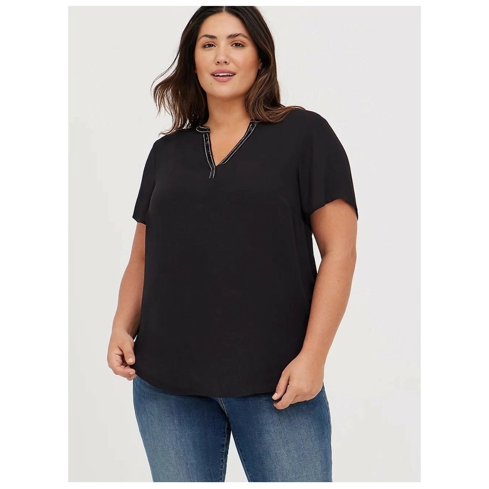 Torrid Black Georgette Split Neck Chain Trim Blouse Plus Size 3 3X Short Sleeve